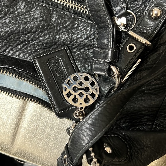 Coach #15273 - Picture 5 of 16